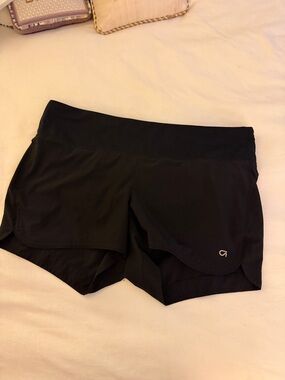 Gap Fit Maternity Shorts Size M